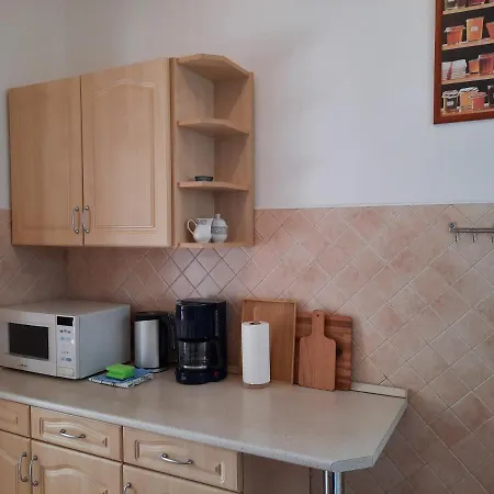 Parti Nyaralo בית נופש באלאטונפורד