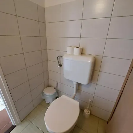 בית נופש Parti Nyaralo *