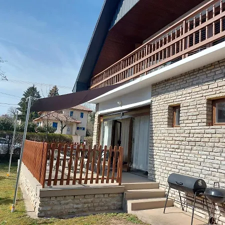 בית נופש Parti Nyaralo *