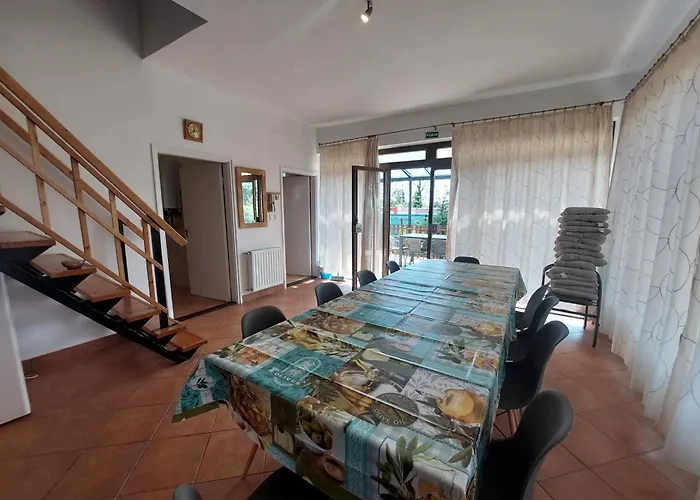 펜션 Parti Nyaralo 블로톤퓌레드