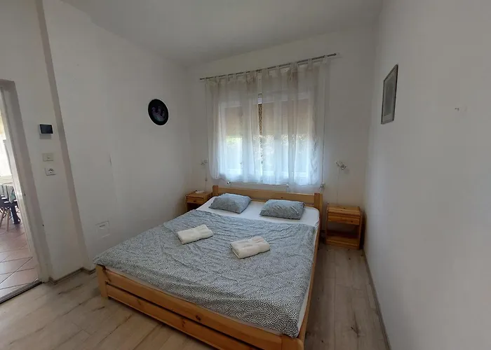 펜션 Parti Nyaralo 블로톤퓌레드